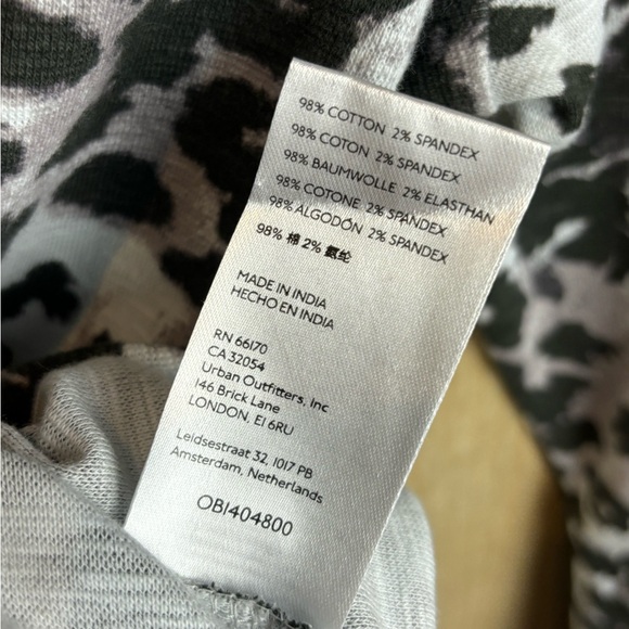 Anthropologie Pilcro Ruffled Turtleneck Top Leopard Print Large - Picture 8 of 9